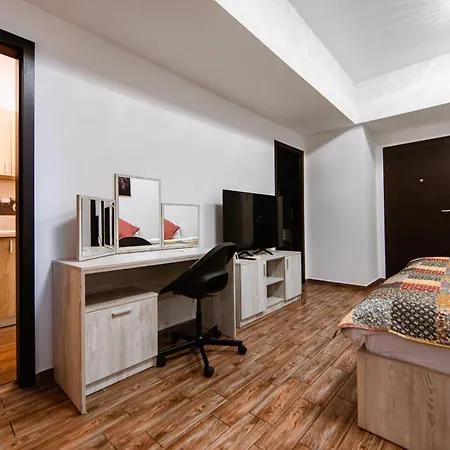 Zen 2 With Balcony Bükreş