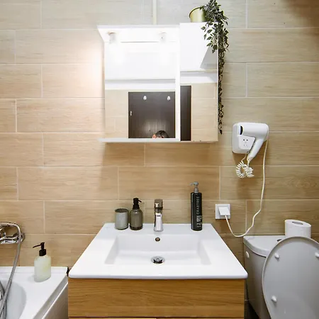 Zen 2 With Balcony Bukarest