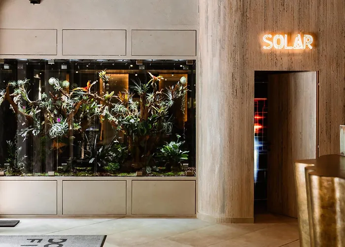 Zen 2 With Balcony 부쿠레슈티