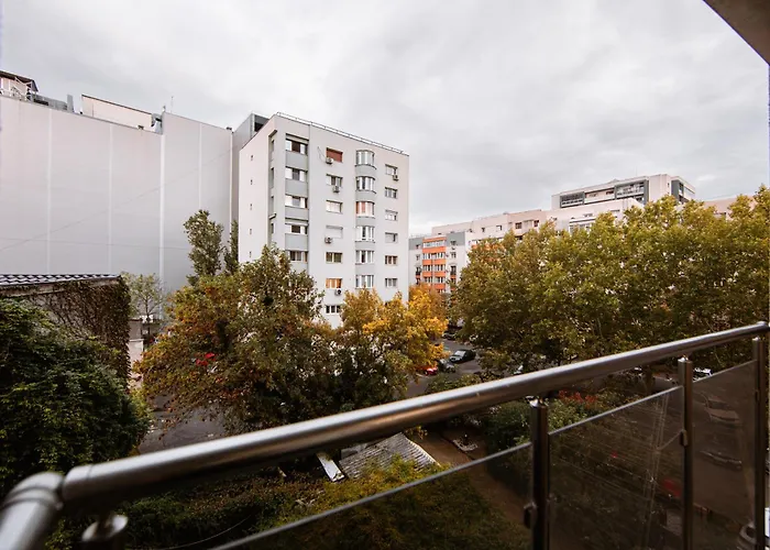 Zen 2 With Balcony Апартаменты